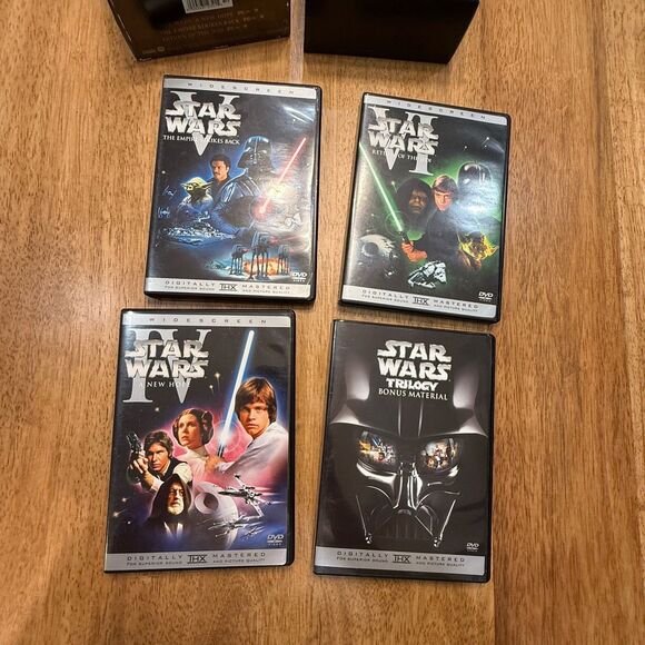 STAR WARS Trilogy IV V VI  Bonus 4-Disc Widescreen DVD Remastered Silver Box Set - Picture 4 of 11